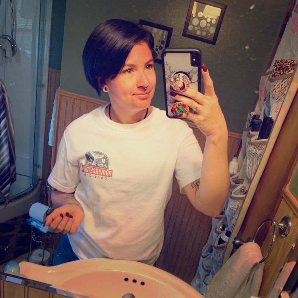 Meet your Posher, Laura